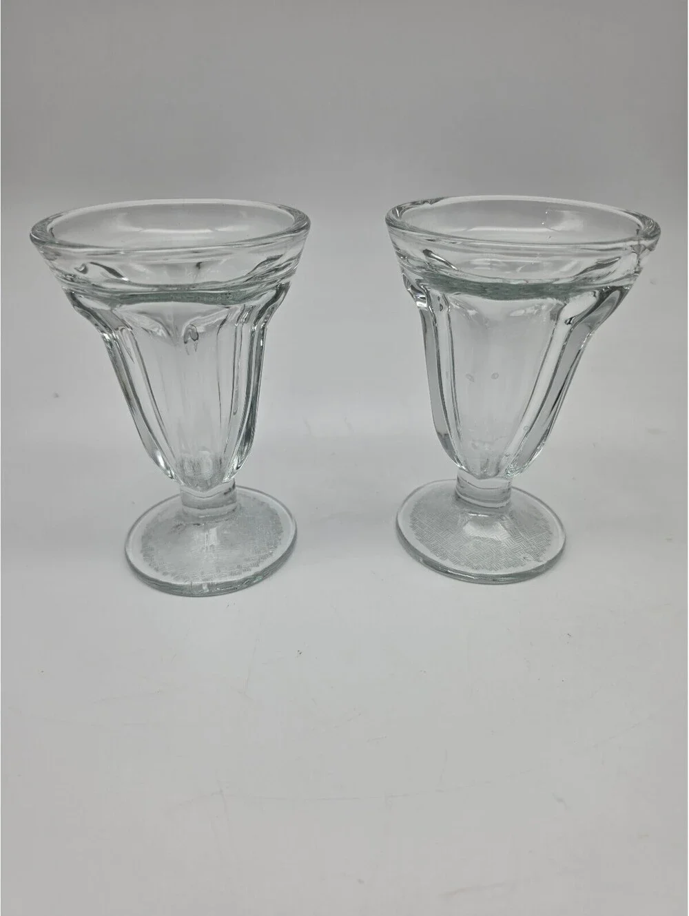 Set of 2 Clear Glass Dessert Cups